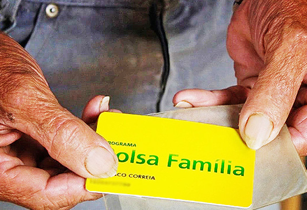 Irregularidades no cadastro devem cortar 1,5 milhão de beneficiários do Bolsa Família