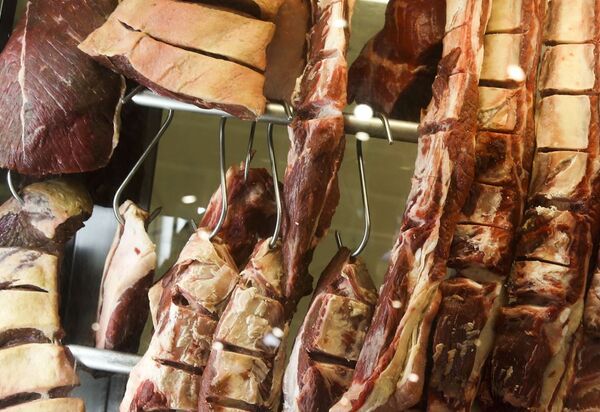 China suspende embargo à carne bovina brasileira