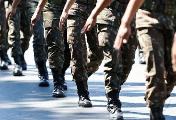 8 DE JANEIRO: Presidente Lula afasta general do Comando Militar do Planalto