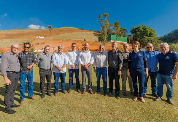 Secretário Estadual de Agricultura e Presidente da EMATER- Rio visitam Teresópolis 
