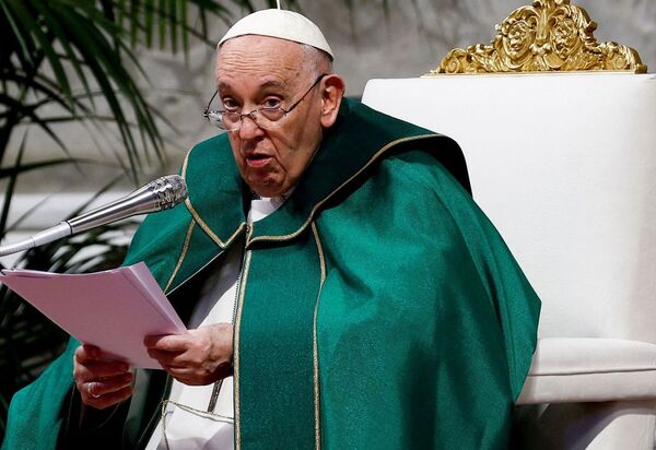 Papa pede a líderes mundiais mais esforço contra mudanças climáticas