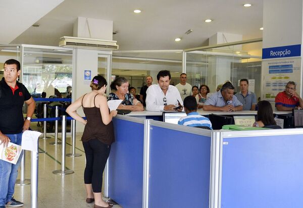 Lupi diz que espera reduzir fila do INSS até o final deste ano