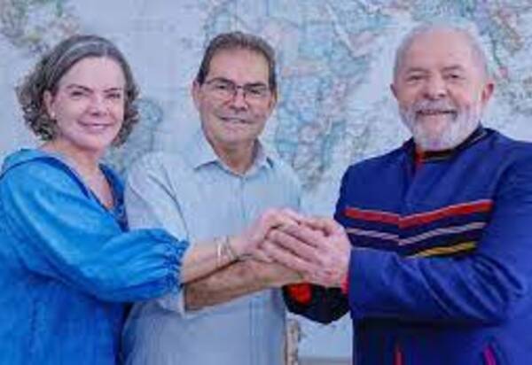 TSE cassa deputado federal Marcelo de Lima Fernandes (PSB-SP),  por infidelidade partidária. Paulinho da Força, primeiro suplente pode assumir a vaga