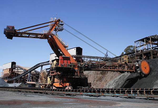 Indústria cresce 1,1% em dezembro e fecha 2023 com taxa positiva de 0,2%