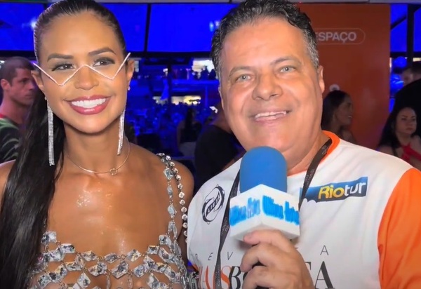 Amanda Mendes: Brilho e Alegria no Carnaval do Camarote Pixbet Arpoador