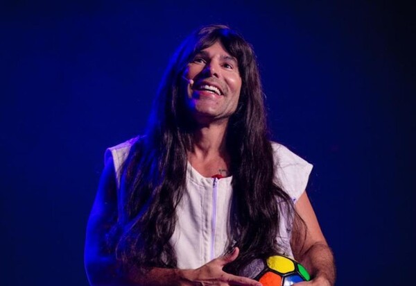 Festival Humor Contra-Ataca, recebe Rodrigo Sant’Anna, com o show ATAZANADO Abertura de Thiago Chagas Dia 15 março no palco do Qualistage