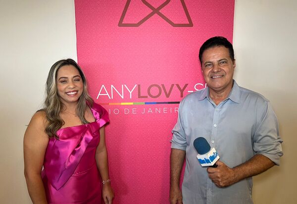 Ana Cristina, CEO da AnyLovy, celebra sucesso da primeira Imersão Nail Design 