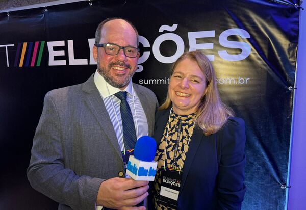 Cláudia Jannuzzi destaca a importância do Branding político no Summit Eleições 
