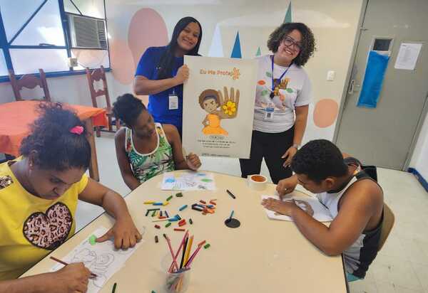 Prefeitura realiza evento para divulgar informações sobre a prevenção da violência contra crianças e adolescentes