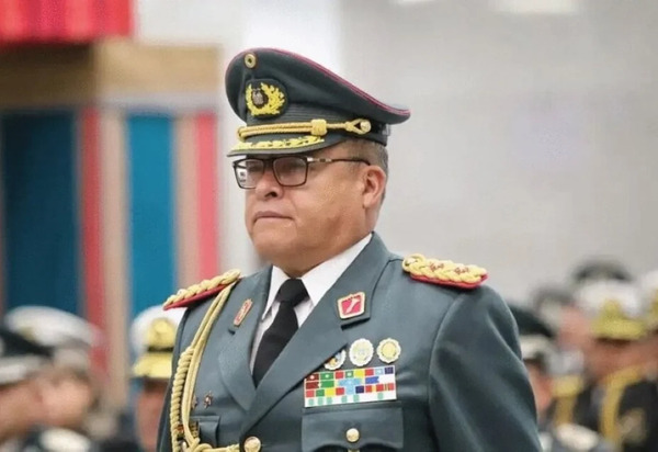 Quem é o corrupto General Zuñiga, comandante do Exército da Bolívia acusado de tramar golpe