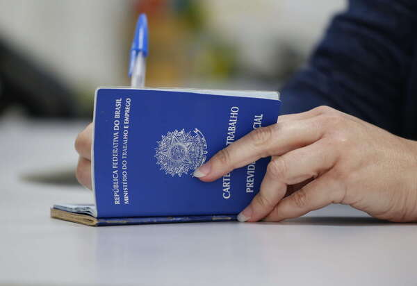 Brasil cria mais de 131 mil novos empregos formais em maio, impulsionando crescimento econômico