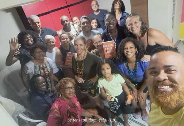 Literatura na periferia: Leila Sterenberg e o Clube das Palavras no Fumacê