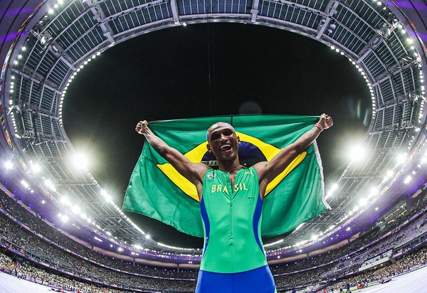 Piu conquista o bronze nos 400 metros com barreiras na Olimpíada de Paris