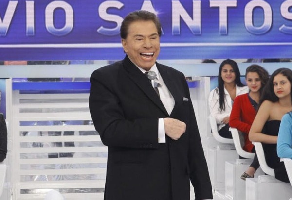 Internauta revela que ‘aviãozinho’ de Silvio Santos não era feito de dinheiro; entenda