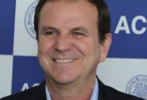 O Enigma Carioca: Por Que Eduardo Paes domina as Pesquisas no Rio de Janeiro?