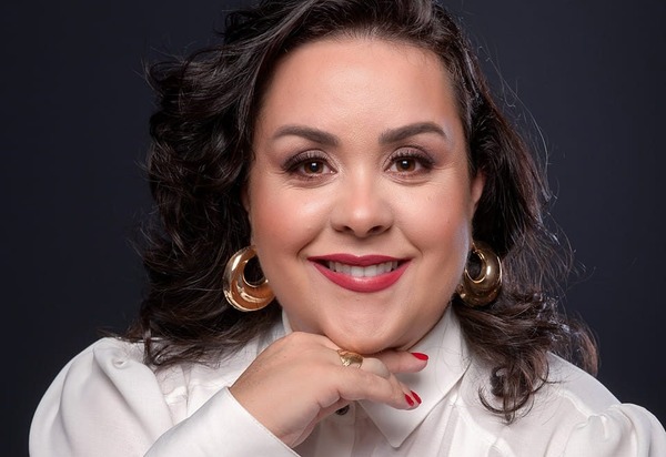 Dra Mariane Barroso, a advogada multidisciplinar, lança o projeto ‘REVOLUCIONA’