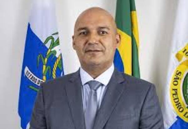 Com 56% das intenções de voto, Fábio do Pastel lidera em São Pedro da Aldeia