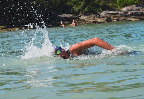 Prodígio das águas: Nicolas Serri surpreende em competição de SwimRun