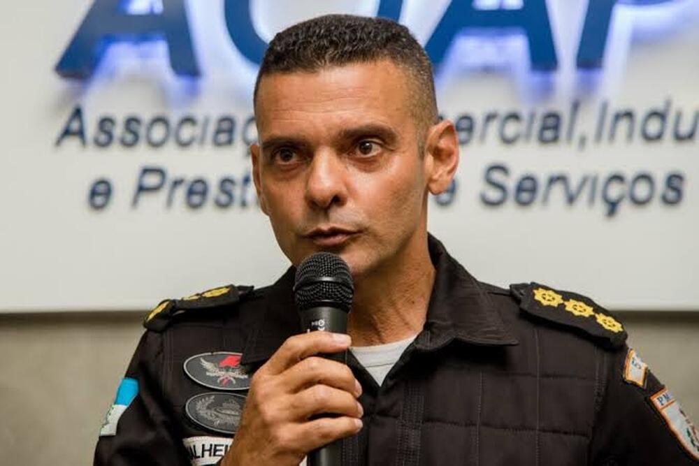 MPRJ faz operação contra 17 PMs suspeitos de envolvimento com a milícia; entre os alvos está um coronel da Polícia Militar