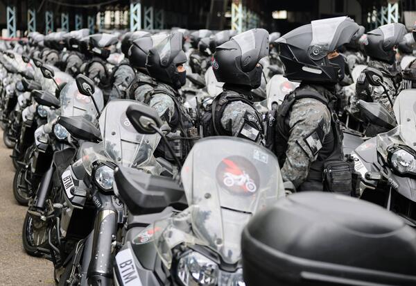 Castro entrega Batalhão Tático de Motociclistas da Polícia Militar