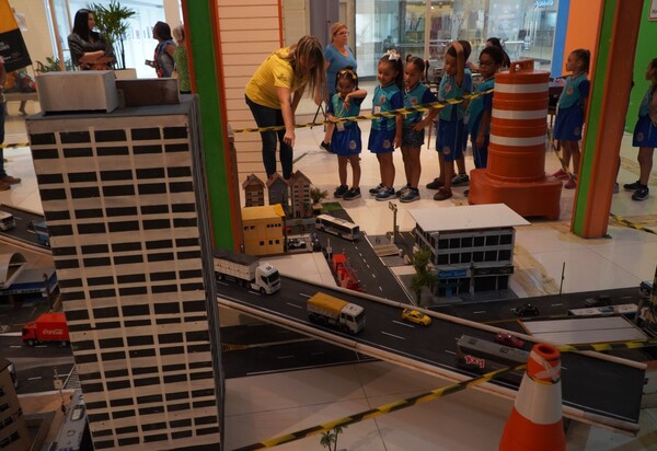 Exposição em São Gonçalo destaca importância da reciclagem