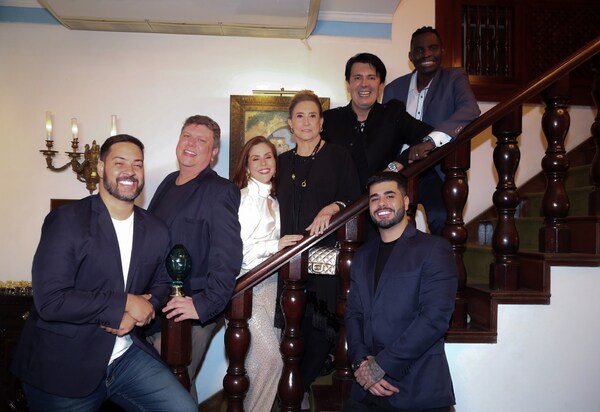 André Ramos recebe elite carioca para o lançamento do Vogue Weddings & Co