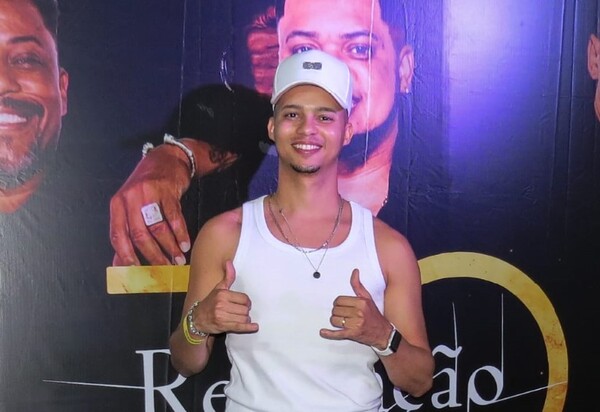 MC Jefinho prestigia gravação do DVD de 30 anos do Grupo Revelação no Espaço Hall e cria Hit especial