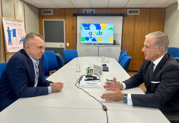 Deputado discute com secretário de governo digital do ministério da Gestão e Inovação a aplicação da lei do CPF como número único 