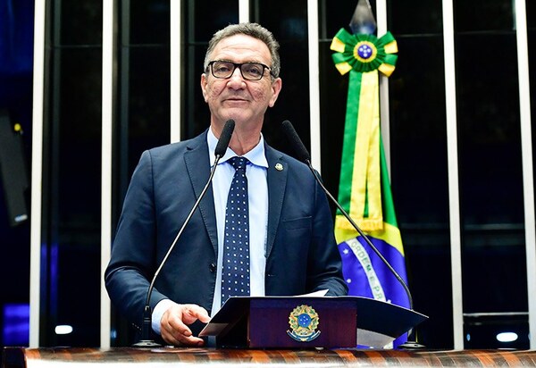 Senador Lucas Barreto, critica decisão do Ibama de arquivar prospecção de Petróleo no Amapá: 'atentado contra o desenvolvimento regional'