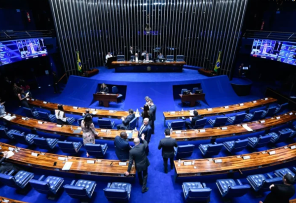 Supremo x Senado: de que lado está a Democracia?