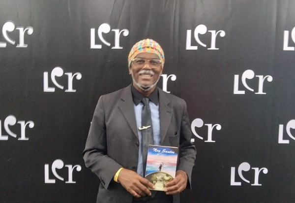 Exposição Ilustres e Anônimos homenageia poetas negros da Baixada no Paço dos Laranjais, em Nova Iguaçu