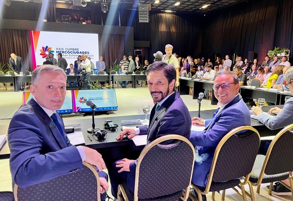Rodrigo Neves é eleito presidente do Mercocidades