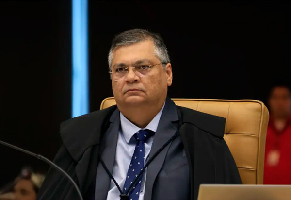 Emendas não podem continuar a ser secretas e têm que ter transparência, decide Dino