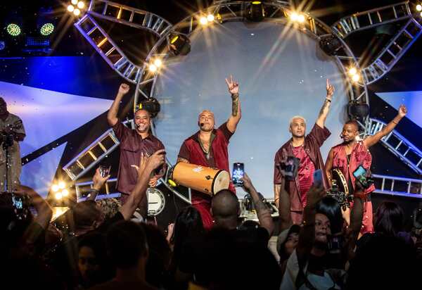 Sunset Gigóia inicia 2025 em grande estilo com a Roda de Samba do Clareou