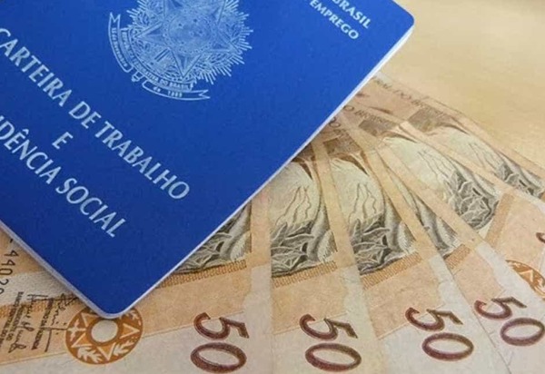 Aumento do salário mínimo autorizado por Lula eleva aposentadorias e outros benefícios