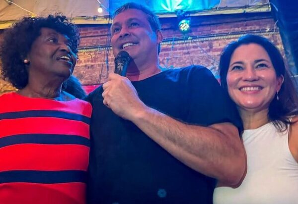 Lindbergh apoia Elika Takimoto para a presidência do diretório municipal do PT