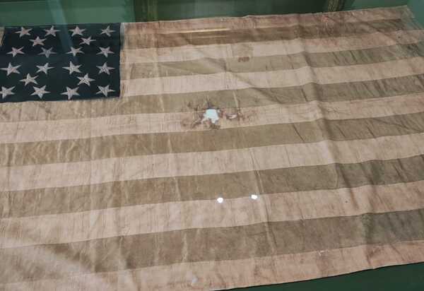 Bolsonaro chora ao falar de perseguição, critica Moraes e diz que querem eliminar a direita no Brasil 