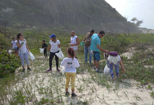 ECOLIMPEZA 2025: Mutirão de limpeza abre o verão carioca