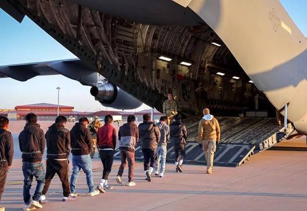 Após pedido de Lula, Ministro da Justiça proíbe algemas em brasileiros deportados pelos EUA