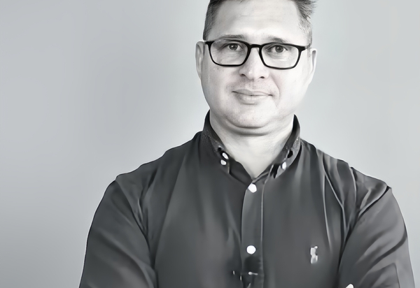 A Crise Existencial do Sentimento Coletivo: Um Desafio para a Humanidade - Por Luciano Martins