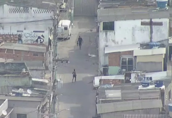 Traficantes infernizam vias no RJ