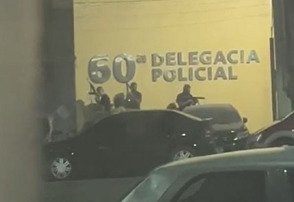 Ataque Armado a Delegacia em Duque de Caxias Termina com Policiais Feridos