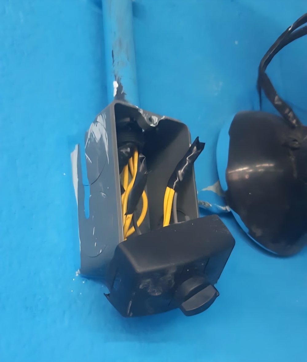 Estudantes e profissionais da educação do GET Mário Fernandes pedem SOCORRO.