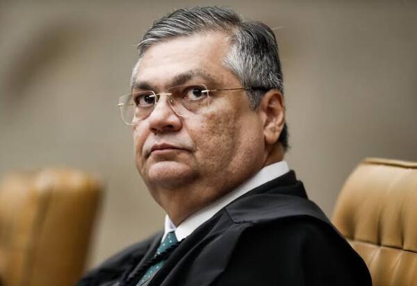 Flávio Dino determina auditoria da CGU em emendas Pix sem plano de trabalho cadastrado
