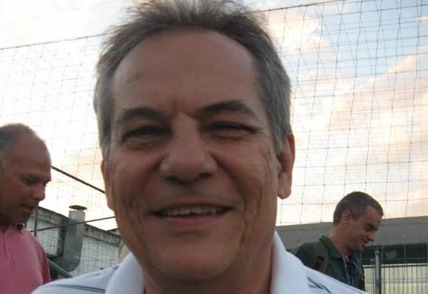 Paulo de Almeida, ex-presidente da LIESA e ex-presidente da Caprichosos de Pilares, é barrado na Sapucaí neste carnaval  