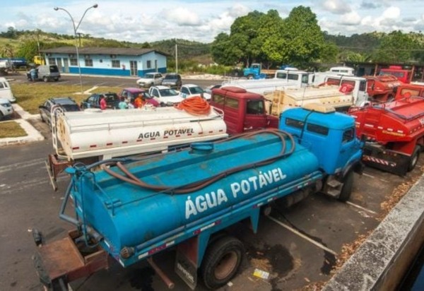 Governo atrasa repasses para carros-pipa, e 1,3 milhão podem ficar sem água
