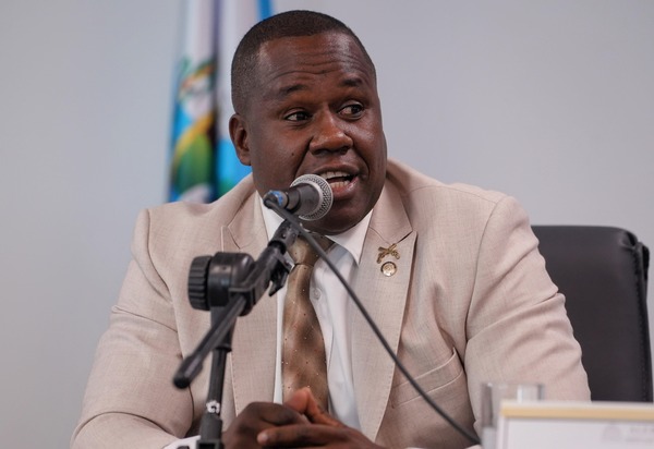 Alerj analisa proibir realização de partidas esportivas antes das 17h no período de verão