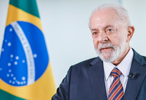 É positivo o balanço dos dois primeiros anos do governo Lula