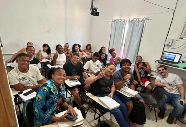 Projeto ‘Gradua Nóiz’ da Cidade de Deus aprova alunos em universidades