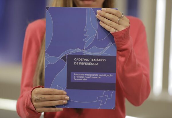Justiça e Mulheres lançam protocolo atualizado para investigação de feminicídios